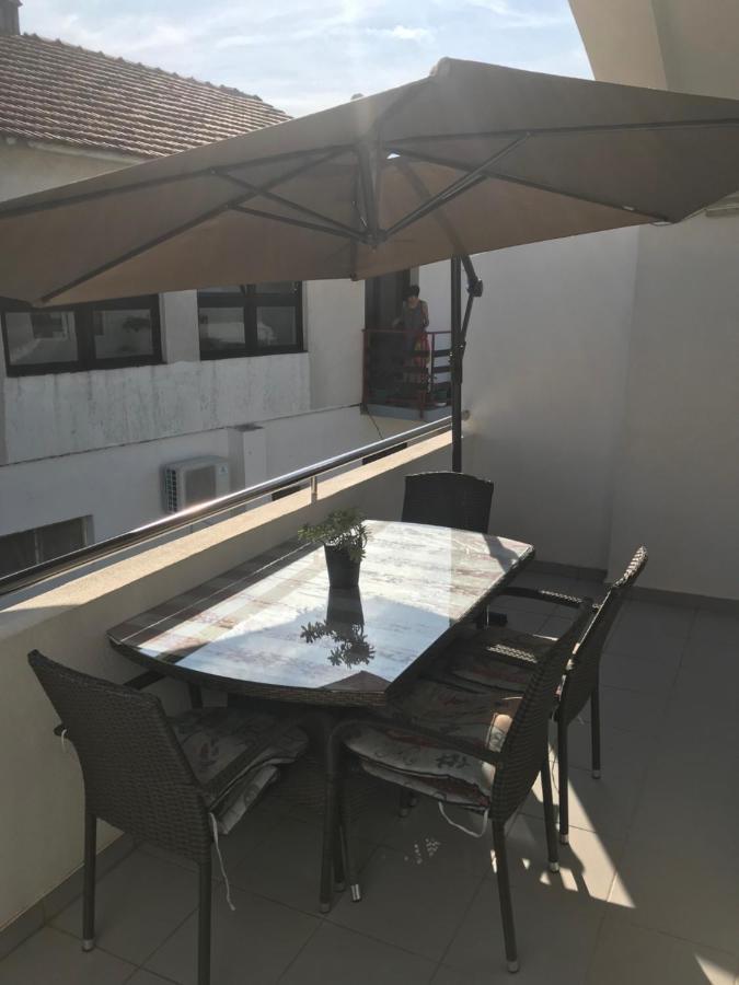 Beachfront Apartment Sun โวดีเซ ภายนอก รูปภาพ